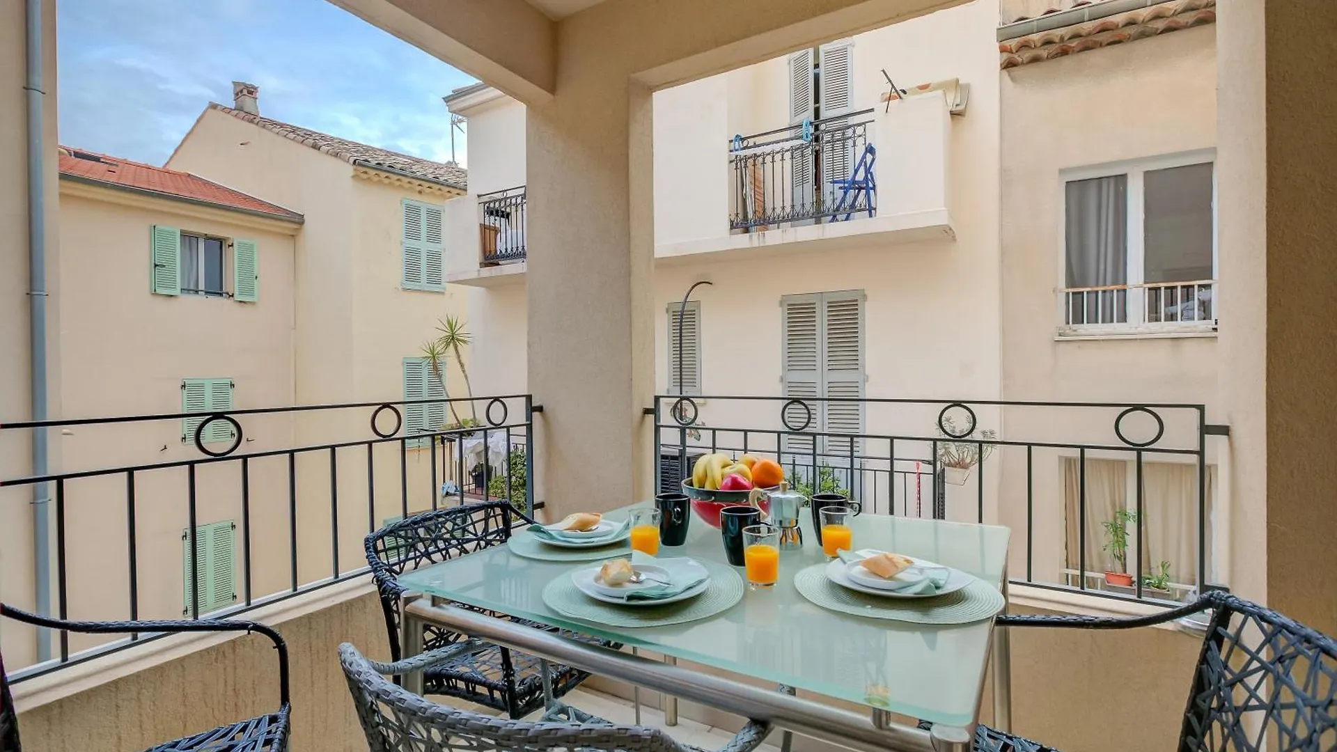 Au Vieux Port Cannes City Center - Happy Rentals